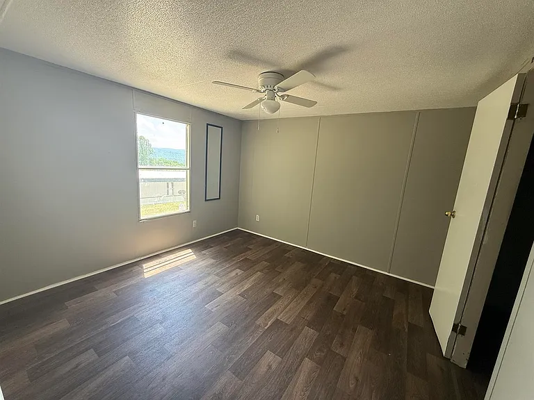 184 Right Ave #57 — Photo 16