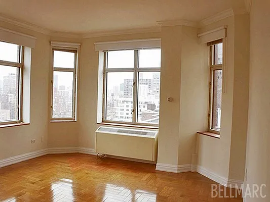 Rented by Bellmarc Realty | media 14