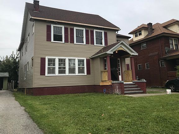 3rd image of 3535 East Blvd