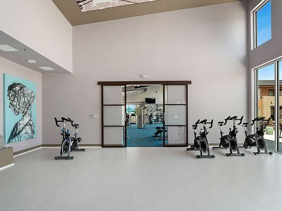 Luxury Cycle Room with Great Outdoor Views