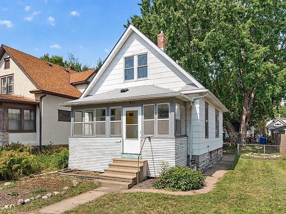 2nd image of 801 Armstrong Ave