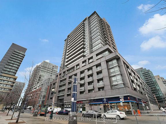 3rd image of 68 Abell St #343