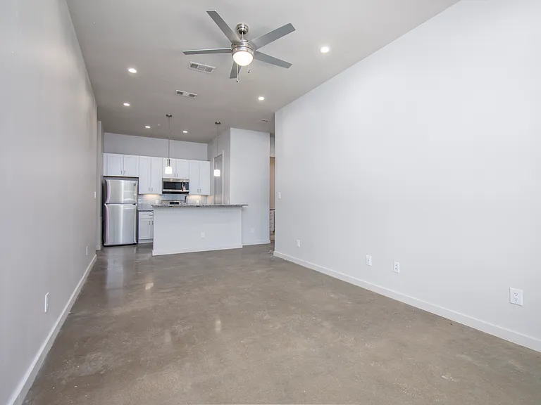 2201 Arbrook — Photo 9