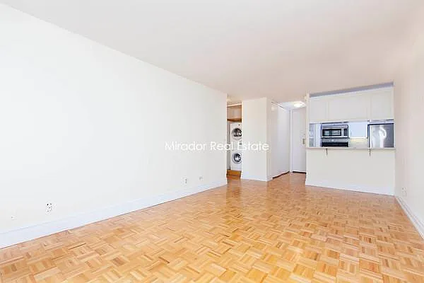 Rented by Mirador Real Estate | media 70