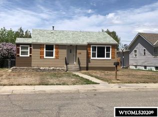 709 Obie Sue Ave, Worland, WY 82401