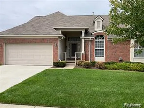 57468 Windmill Point #1, New Hudson, MI 48165