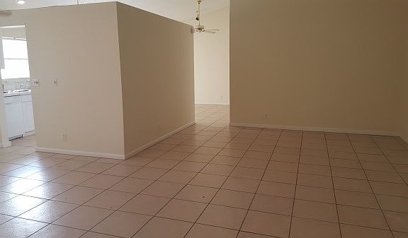 5th image of 1300 SW 81st Ter