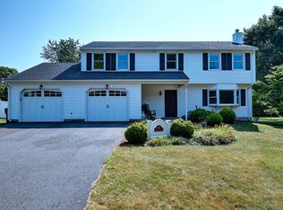 42 Cadbury Ln, South Windsor, CT 06074