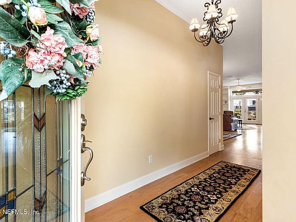 5th image of 57 FOX VALLEY Drive