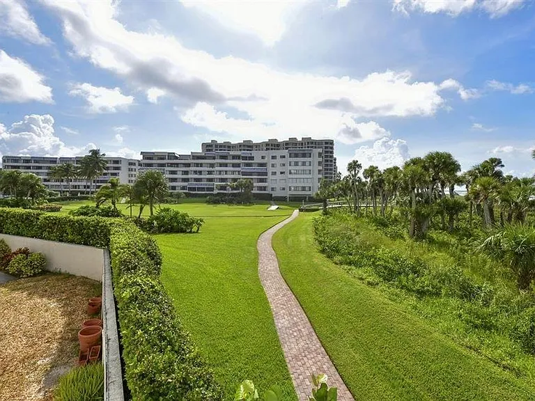1465 Gulf Of Mexico Dr #504 — Photo 47