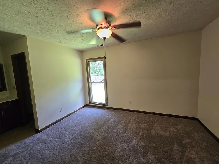 7574 Beverly Dr — Photo 6