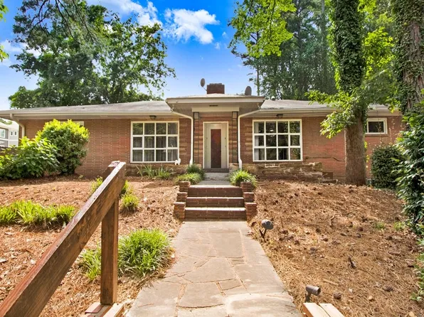105 Pineland Cir #C, Raleigh, NC 27606