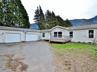 24 NE Pleasant Dr, Cascade Locks, OR 97014