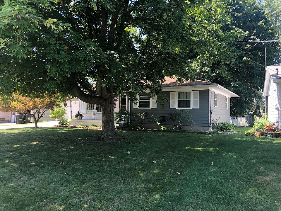 1st image of 3953 Jupiter Ave NE