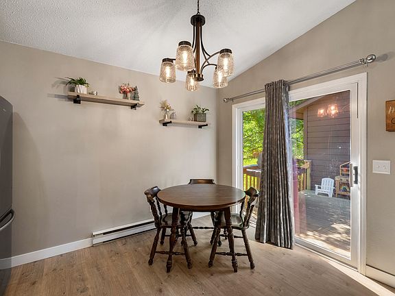 5th image of 4822 Stoney Brook Ct