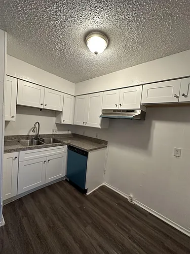 1057 Harold Dr #1 Photo 1