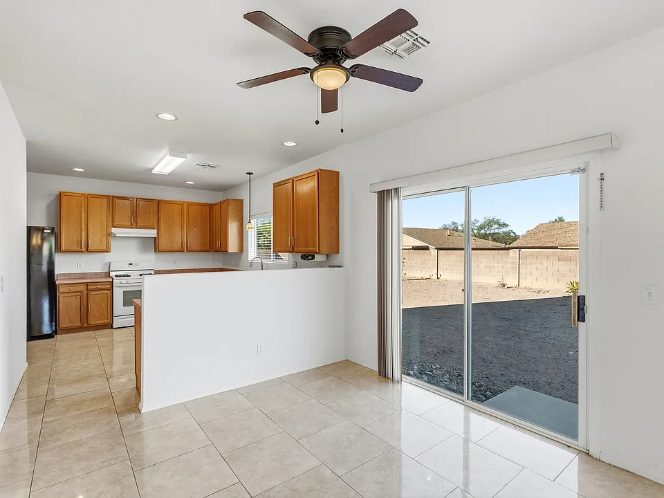 4821 E Twinflower Pl