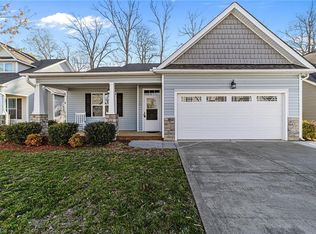 1411 Yellow Wood Dr, Mebane, NC 27302