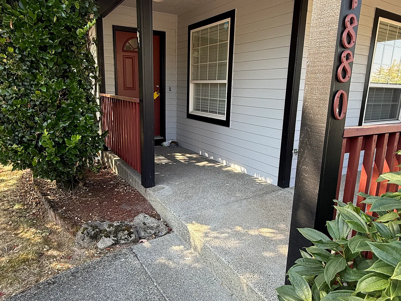 4 bed, 2.5 bath, 2065 sqft, $2,900 — Photo 2