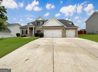 6661 Delaware Bnd, Fairburn, GA 30213