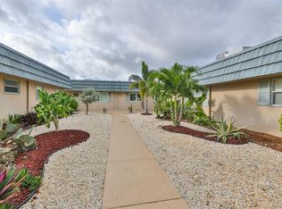 1802 Bedford Ter APT 175, Sun City Center, FL 33573