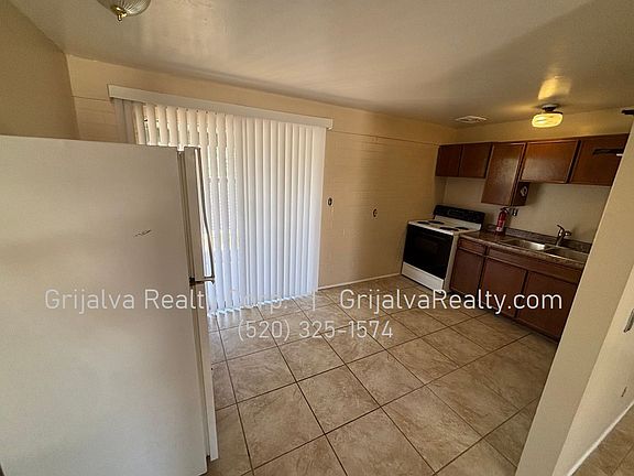 4th image of 5619 E 28th St #5623