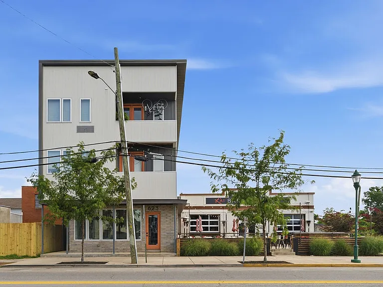 623 E Main St #105 — Photo 11