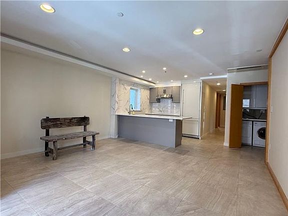 2nd image of 143 Bay 31st St Floor 2