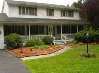 21 Westwood Dr, Johnson City, NY 13790