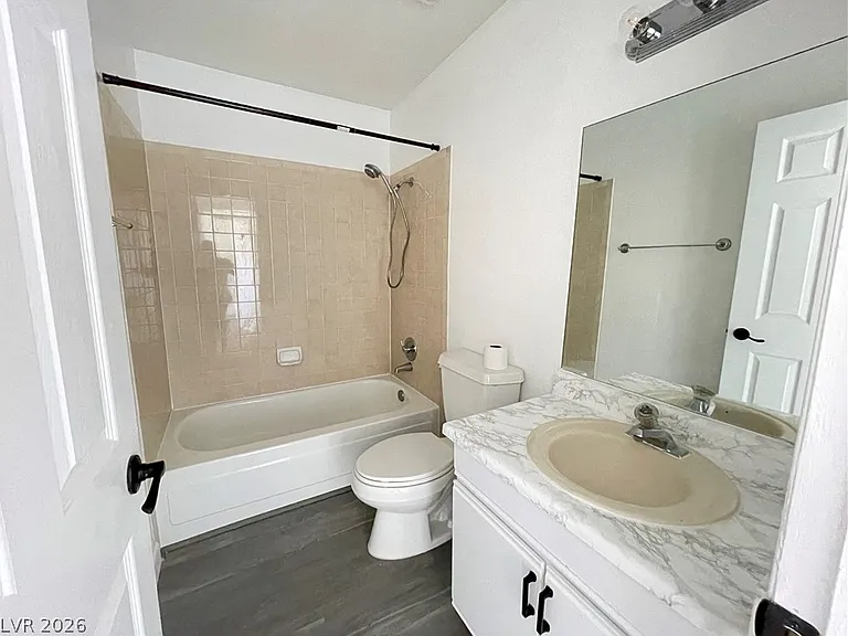 6217 Bellota Dr #D — Photo 18