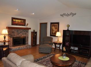 2008 Fox Valley Dr SW, Rochester, MN 55902