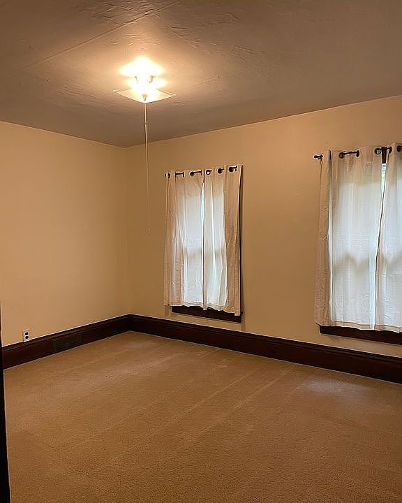 1st image of 222 Beecher Ave