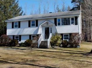 101 Wallace Hill Rd, Townsend, MA 01469