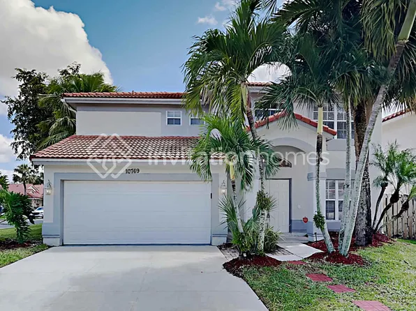 10769 Oak Lake Way, Boca Raton, FL 33498