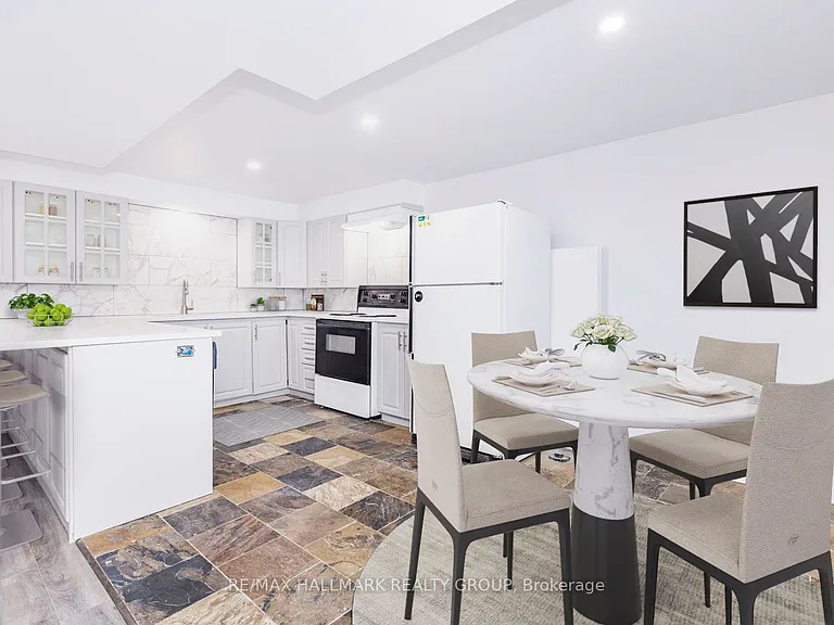 1542 Saint Georges St #B — Photo 10
