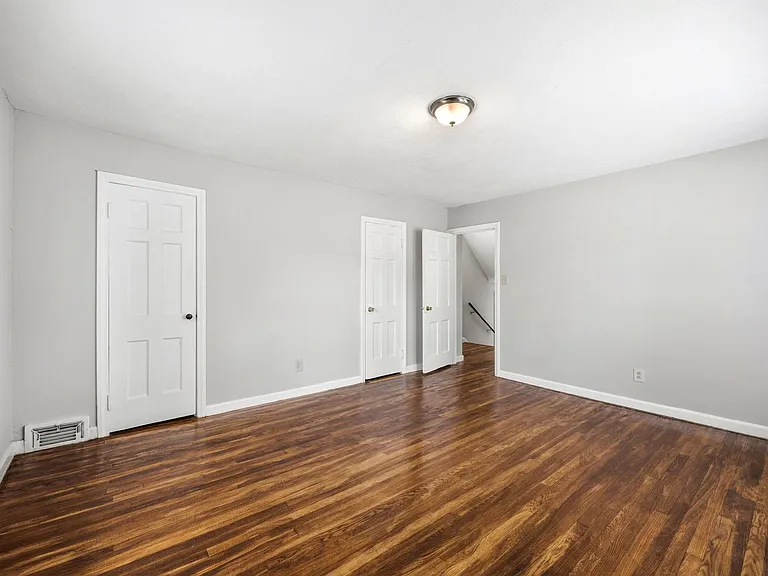 3889 Grenville Rd — Photo 22