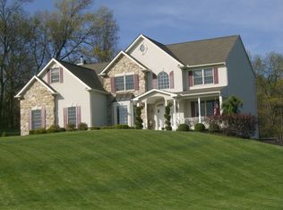 2069 Kally Ridge Rd, Hellertown, PA 18055