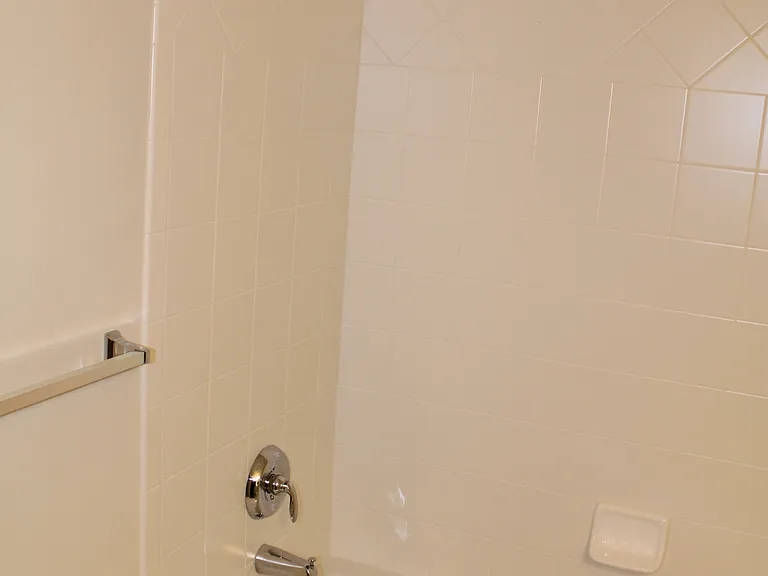 24907 Earlsford Dr — Photo 21