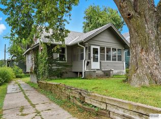 6329 N 33rd Ave, Omaha, NE 68111