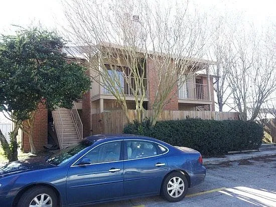 2 bed, 1200 sqft, $1,050 — Photo 1