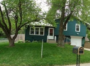 6724 Kansas Ave, Omaha, NE 68104