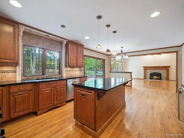 27197 Hampstead Blvd — Photo 10