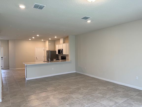 5th image of 92 Violet Vine Ln