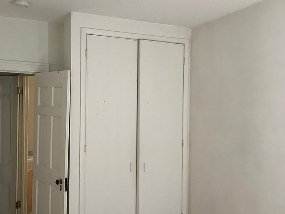5th image of 293 Pennsylvania St APT 1