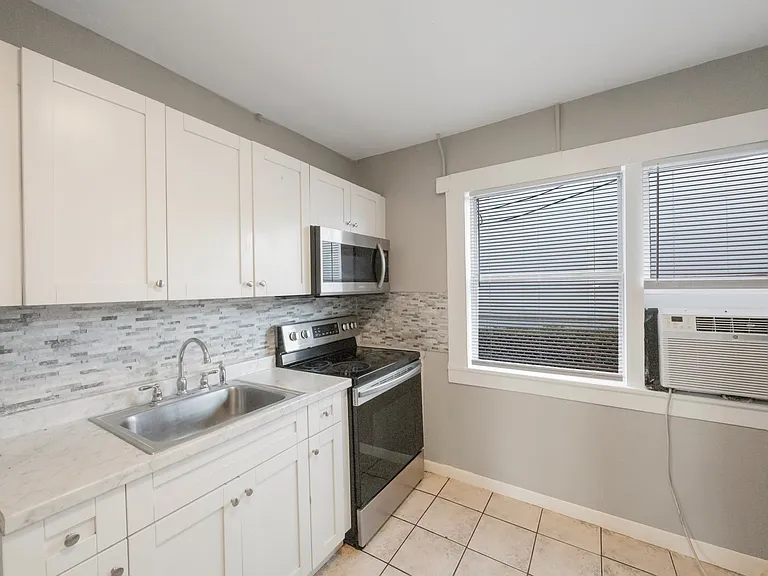 433 Delmar Ter S #1 — Photo 5