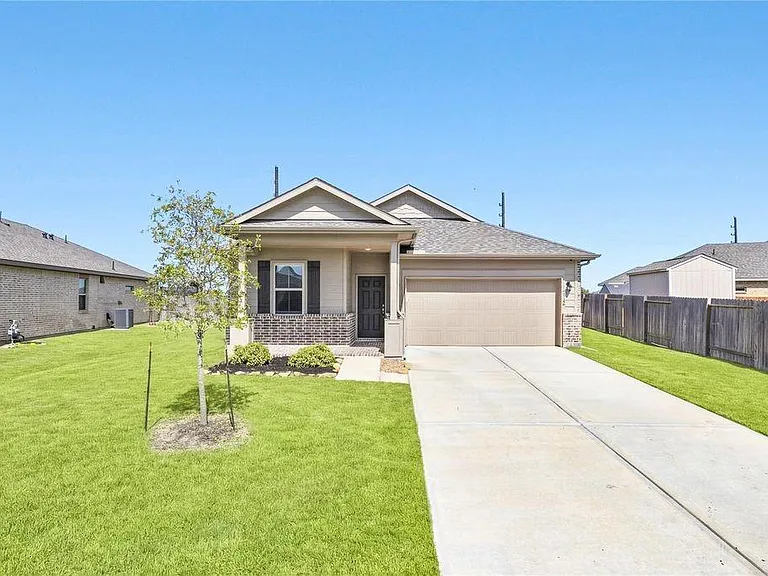 14815 Rain Tree Dr — Photo 1