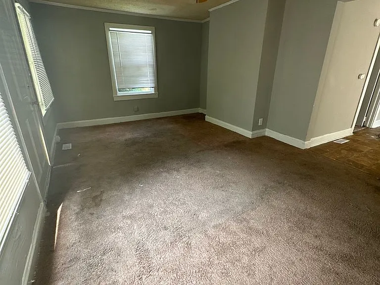 1311 Jay Ave — Photo 6