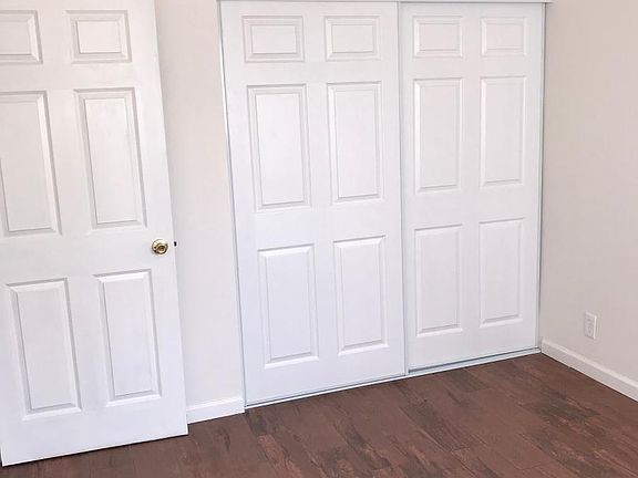 2nd image of 1286 N Summit Ave APT 105