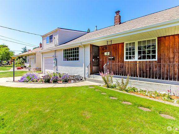3rd image of 6612 S Wapato St