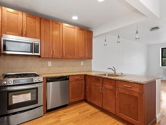 3rd image of 2373 Adam C Powell Blvd #5B